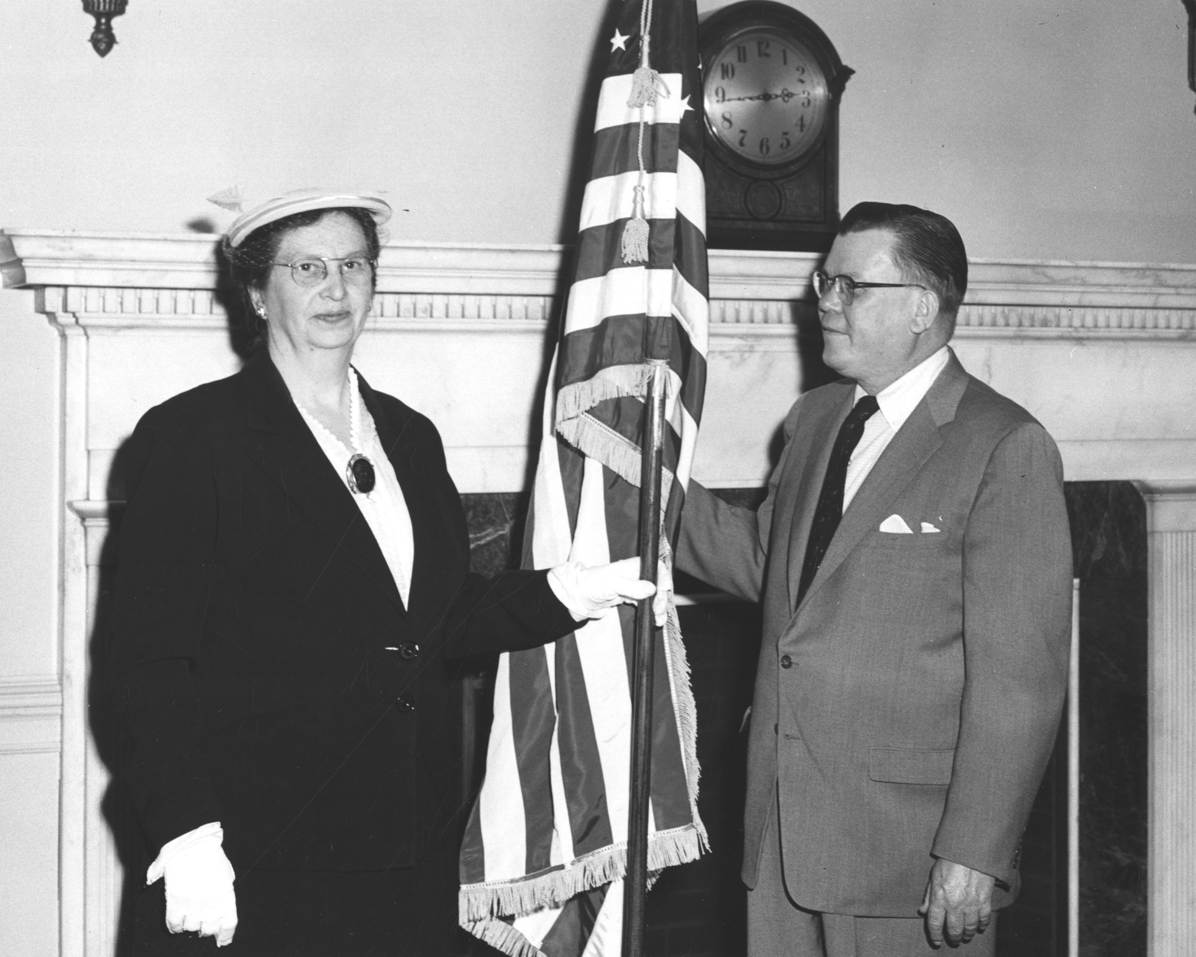 (April 13, 1956) - Photograph of Presentation of American Flag to National Archives by Daughters of the American Revolution